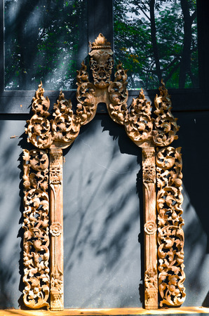 玄関インテリアを夏仕様に：風水で運気アップする手法