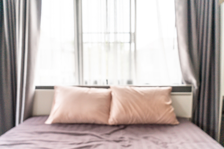 方角別・寝室の枕向きで変わる金運と恋愛運の実例紹介