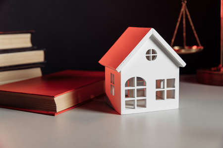 仕事部屋の方位別、運気を高めるPCと書類配置マニュアル